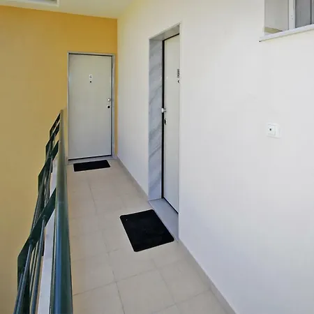 アパート Mr&mrs *